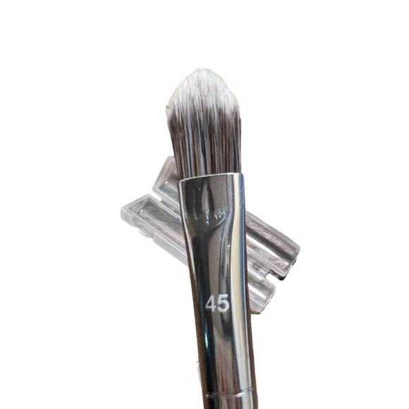 NEW Sephora 45 Pro Precision Concealer Brush - Picture 8 of 9
